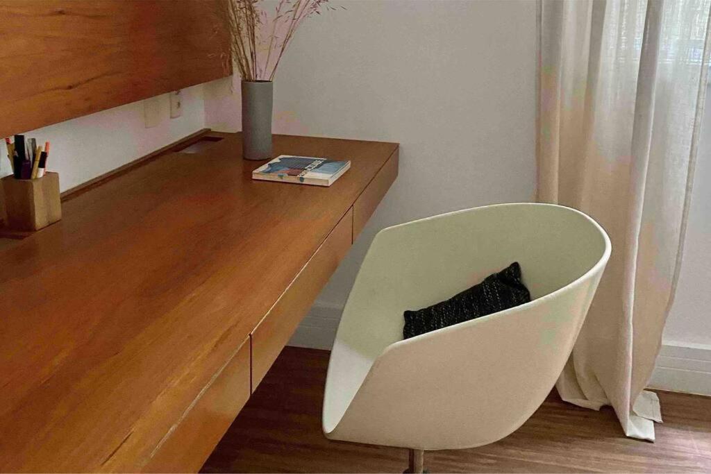 Apartamento Um Cantinho No Coracao Do Leblon-dias Ferreira *